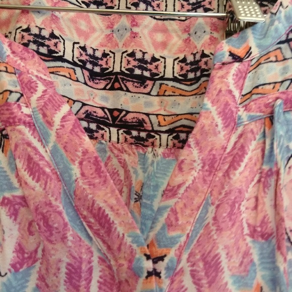 Shirt - Picture 4 of 4